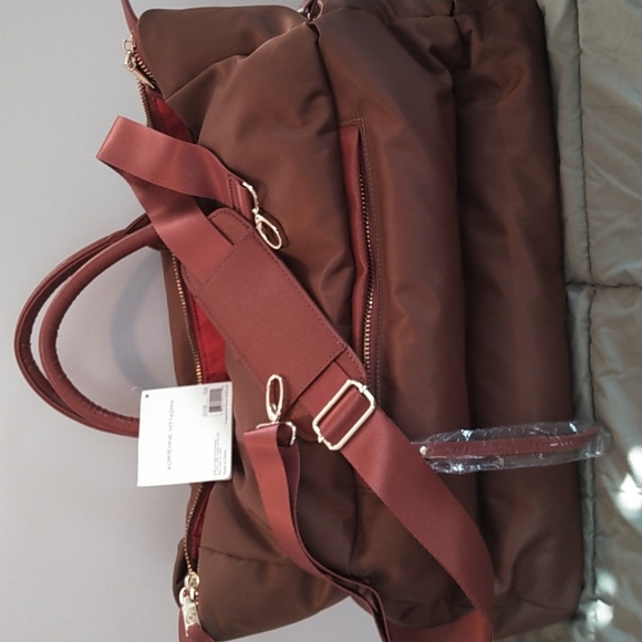 Adrienne Vittadini Quilted Duffle New with tags. - Picture 3 of 14
